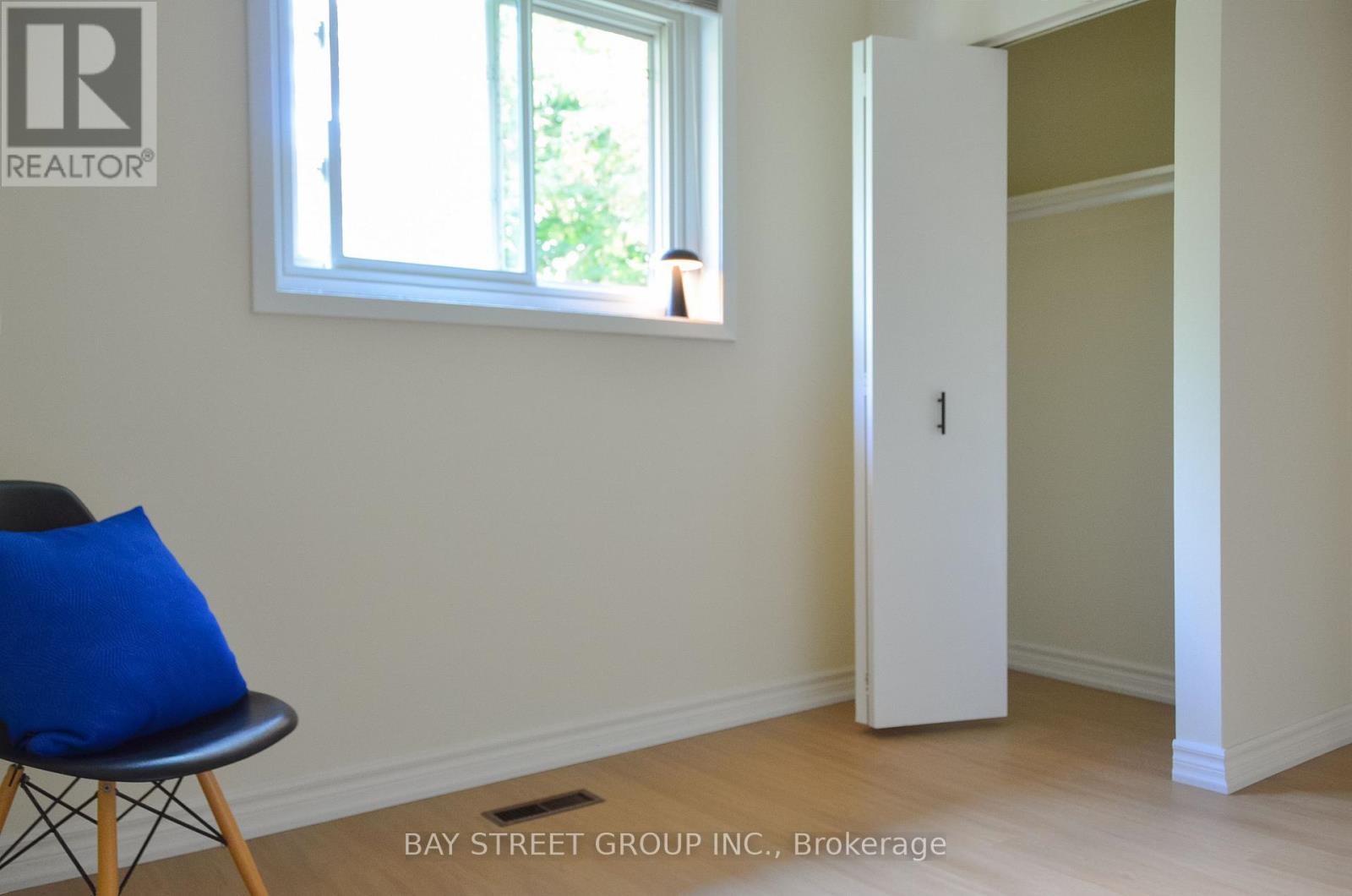 728 Sunnypoint Drive, Newmarket, Ontario  L3Y 2Z8 - Photo 17 - N12687598