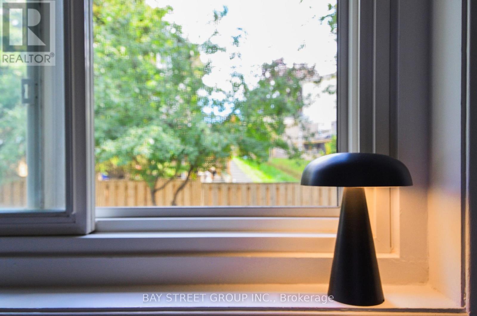 728 Sunnypoint Drive, Newmarket, Ontario  L3Y 2Z8 - Photo 18 - N12687598