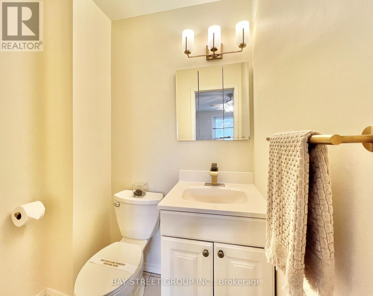 728 Sunnypoint Drive, Newmarket, Ontario  L3Y 2Z8 - Photo 23 - N12687598