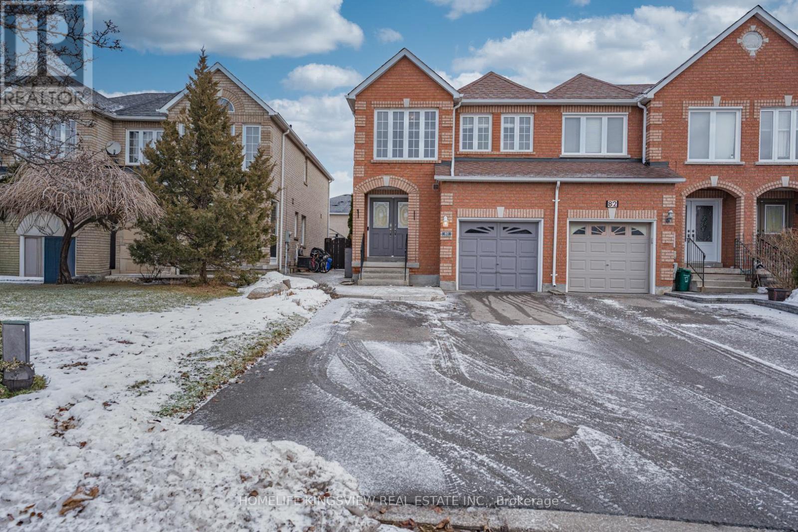 80 Giancola Crescent, Vaughan, Ontario  L6A 2T5 - Photo 2 - N12687656