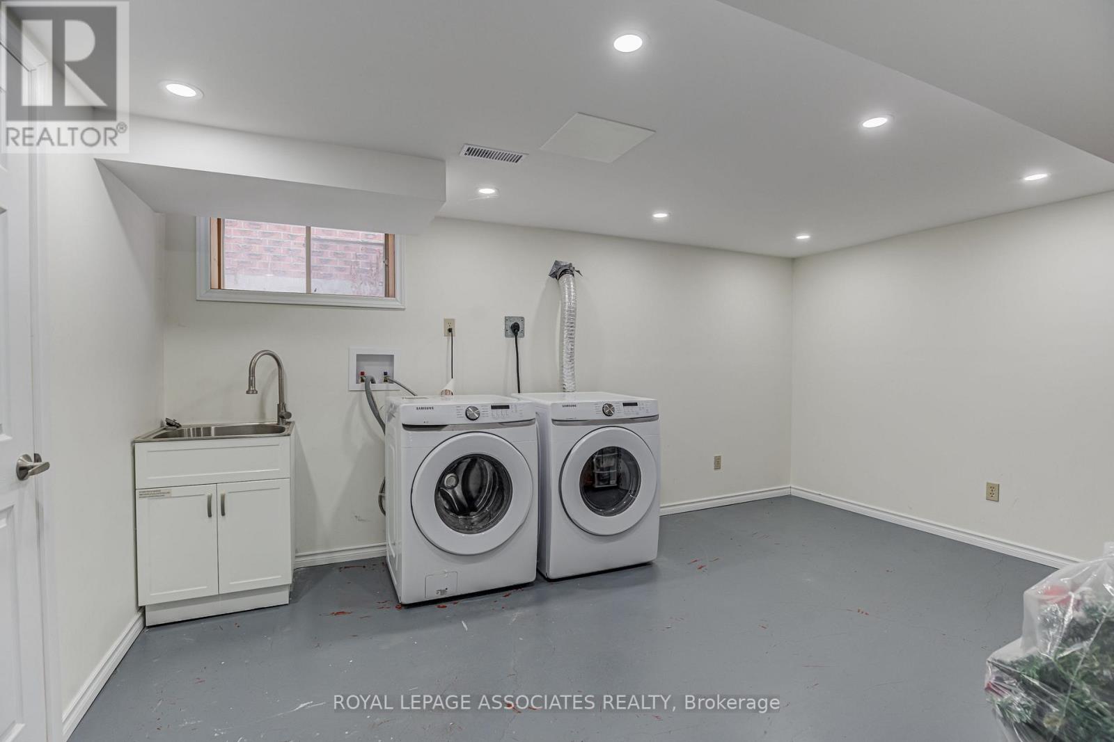 130 Cunningham Drive, New Tecumseth, Ontario  L9R 1C4 - Photo 36 - N12687678