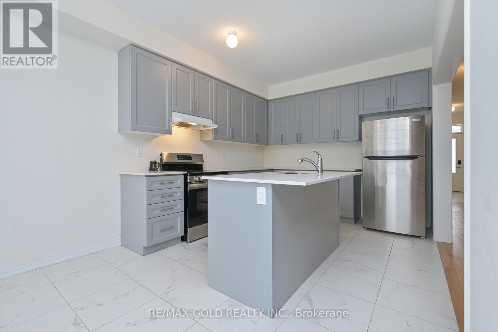 1345 Davis Loop, Innisfil (Lefroy), Ontario  L0L 0B1 - Photo 12 - N12687714