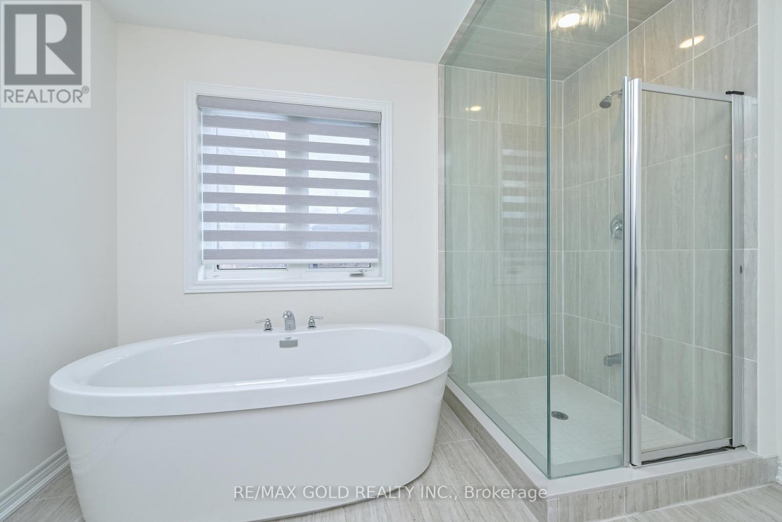 1345 Davis Loop, Innisfil (Lefroy), Ontario  L0L 0B1 - Photo 22 - N12687714