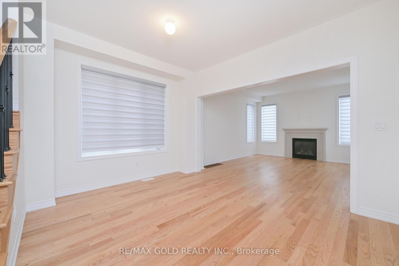 1345 Davis Loop, Innisfil (Lefroy), Ontario  L0L 0B1 - Photo 4 - N12687714