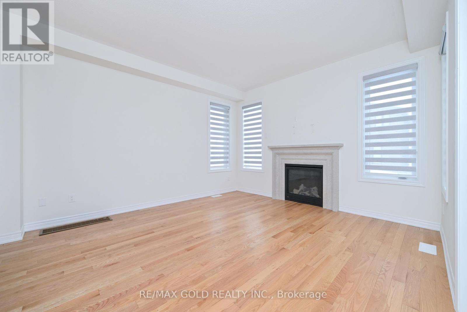 1345 Davis Loop, Innisfil (Lefroy), Ontario  L0L 0B1 - Photo 6 - N12687714