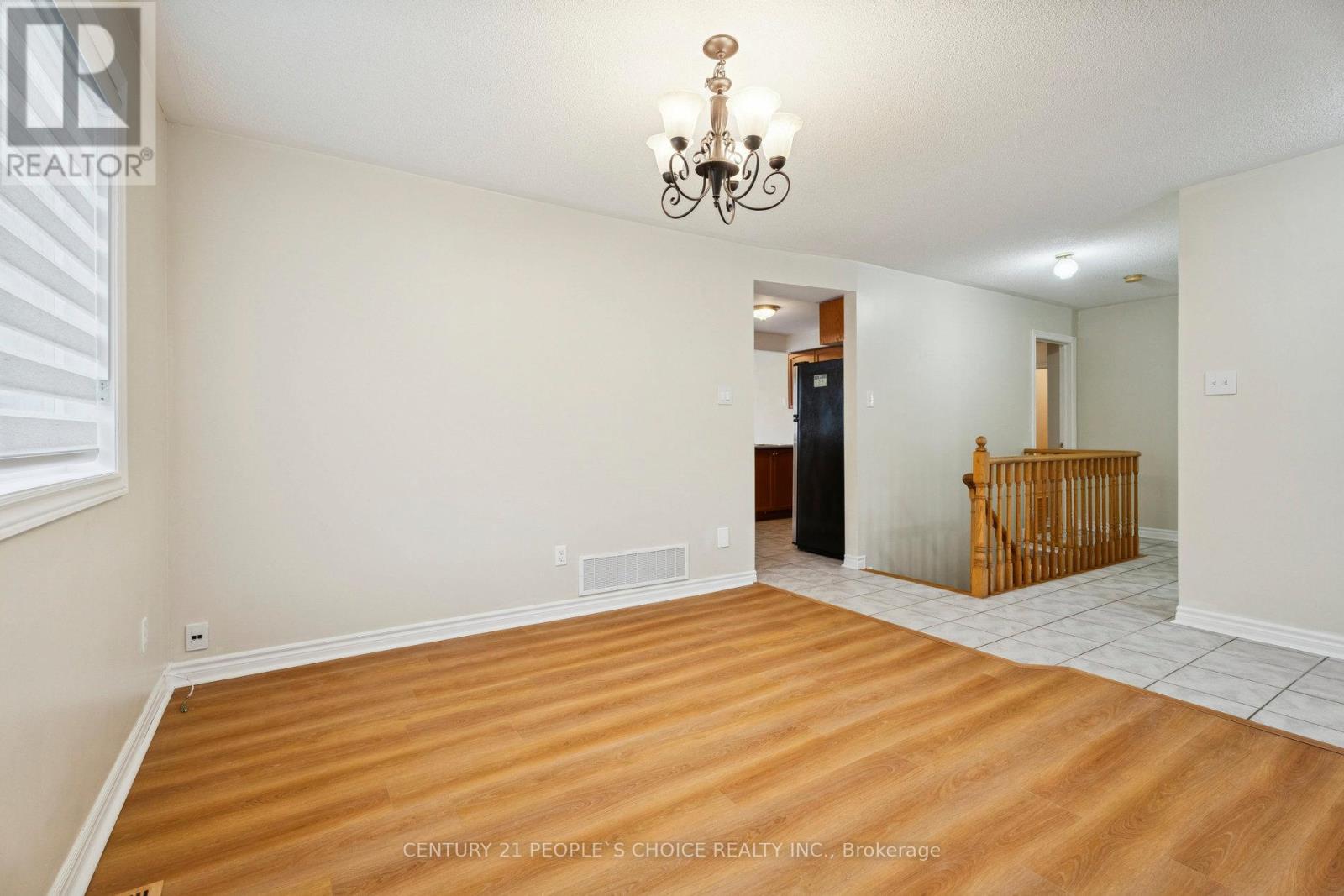 136 Marsellus Drive, Barrie (Holly), Ontario  L4N 0E1 - Photo 10 - S12687568