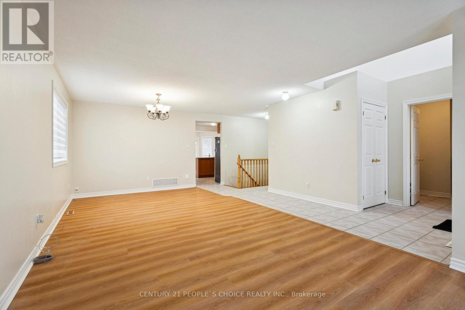 136 Marsellus Drive, Barrie (Holly), Ontario  L4N 0E1 - Photo 6 - S12687568