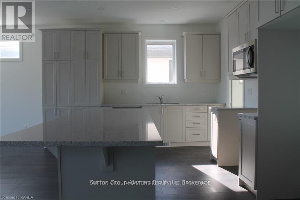 255 Pratt Drive, Loyalist, Ontario  K7N 0E8 - Photo 4 - X12679462