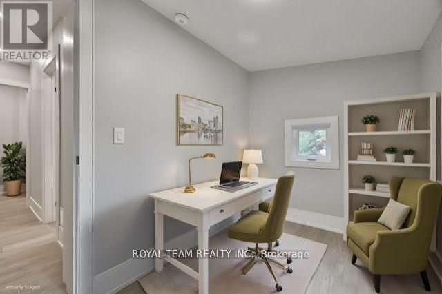 150 St Johns Road, Toronto, Ontario  M6P 1T9 - Photo 31 - W12687312