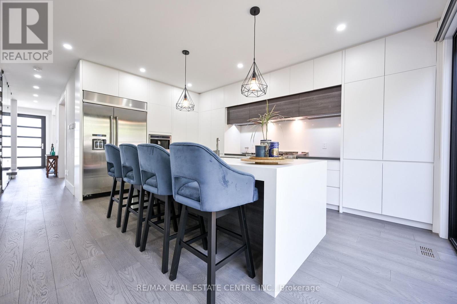 1181 Ogden Avenue, Mississauga, Ontario  L5E 2G8 - Photo 17 - W12687516