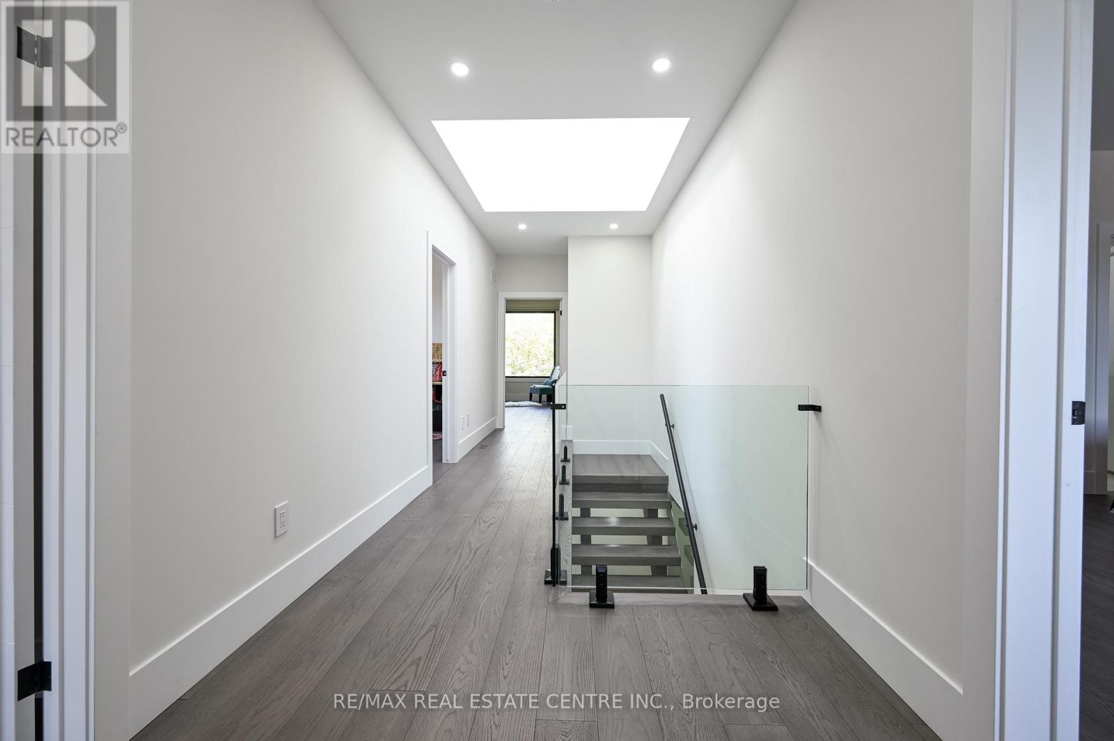 1181 Ogden Avenue, Mississauga, Ontario  L5E 2G8 - Photo 24 - W12687516