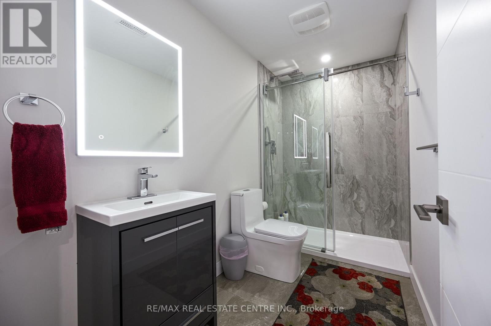 1181 Ogden Avenue, Mississauga, Ontario  L5E 2G8 - Photo 45 - W12687516