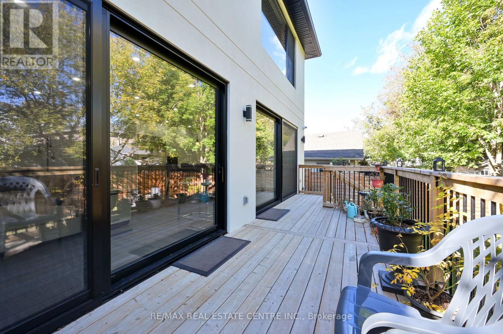 1181 Ogden Avenue, Mississauga, Ontario  L5E 2G8 - Photo 47 - W12687516