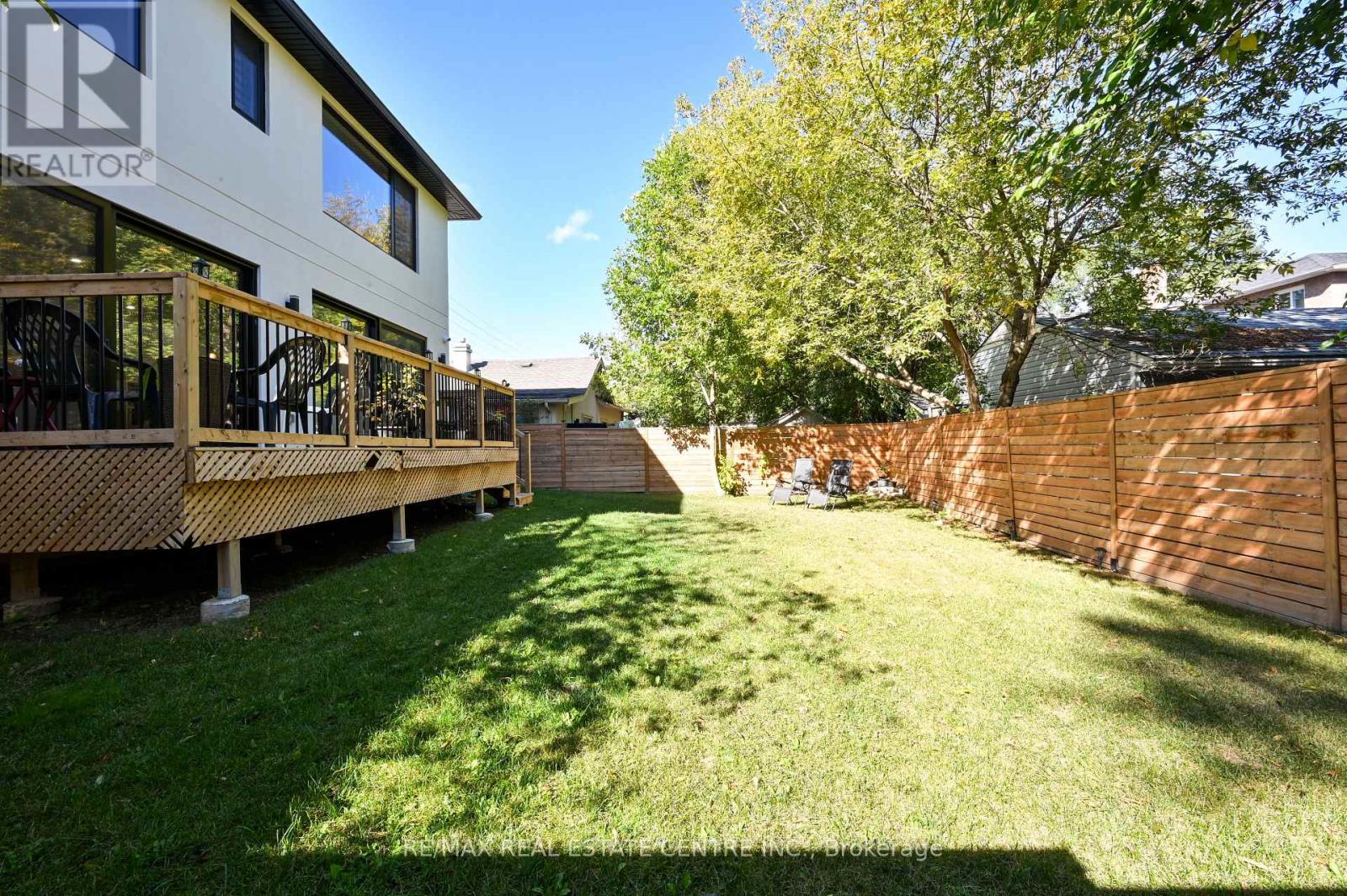 1181 Ogden Avenue, Mississauga, Ontario  L5E 2G8 - Photo 49 - W12687516