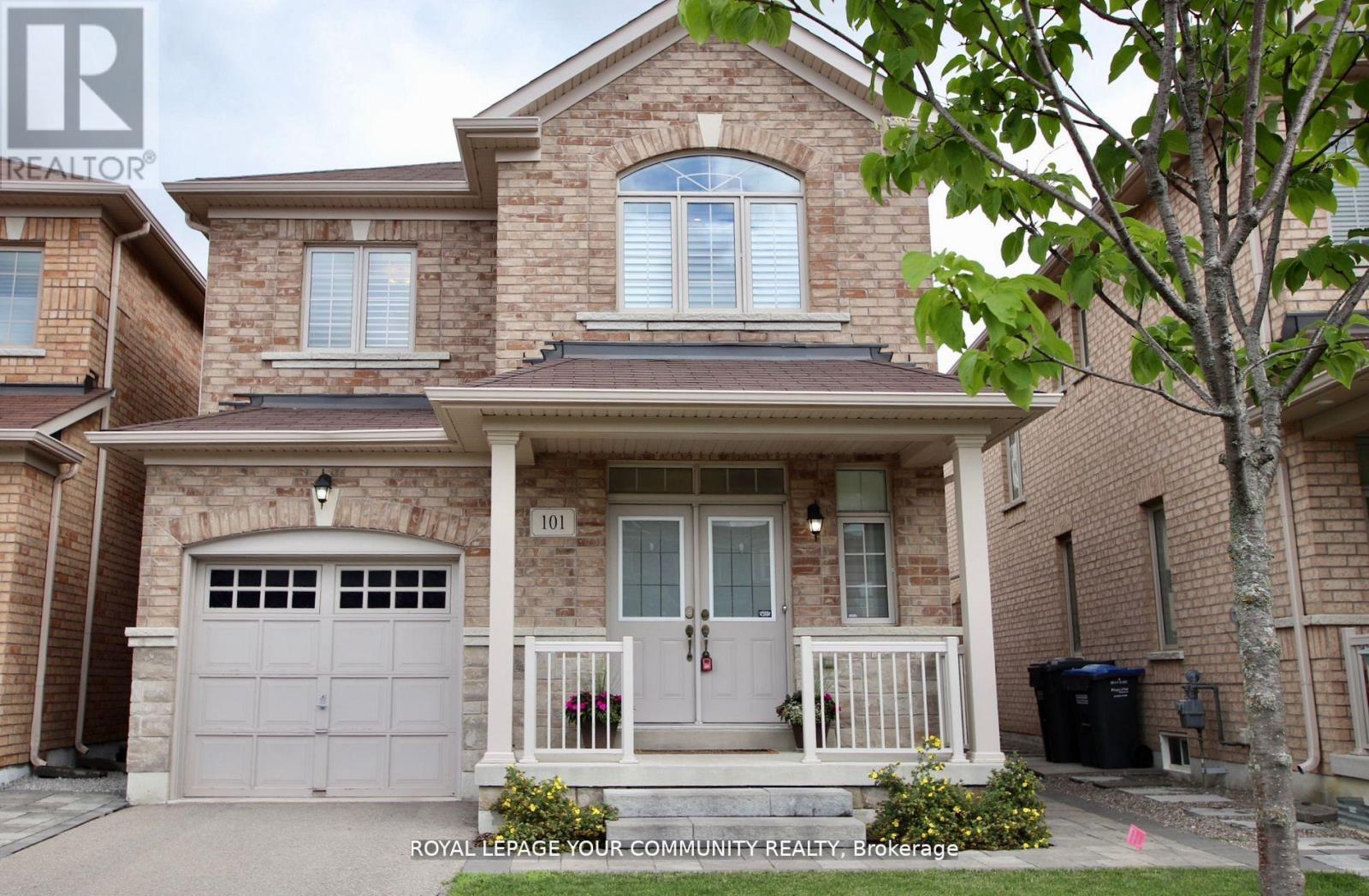 101 Thornbush Boulevard, Brampton, Ontario  L7A 4J9 - Photo 1 - W12687626