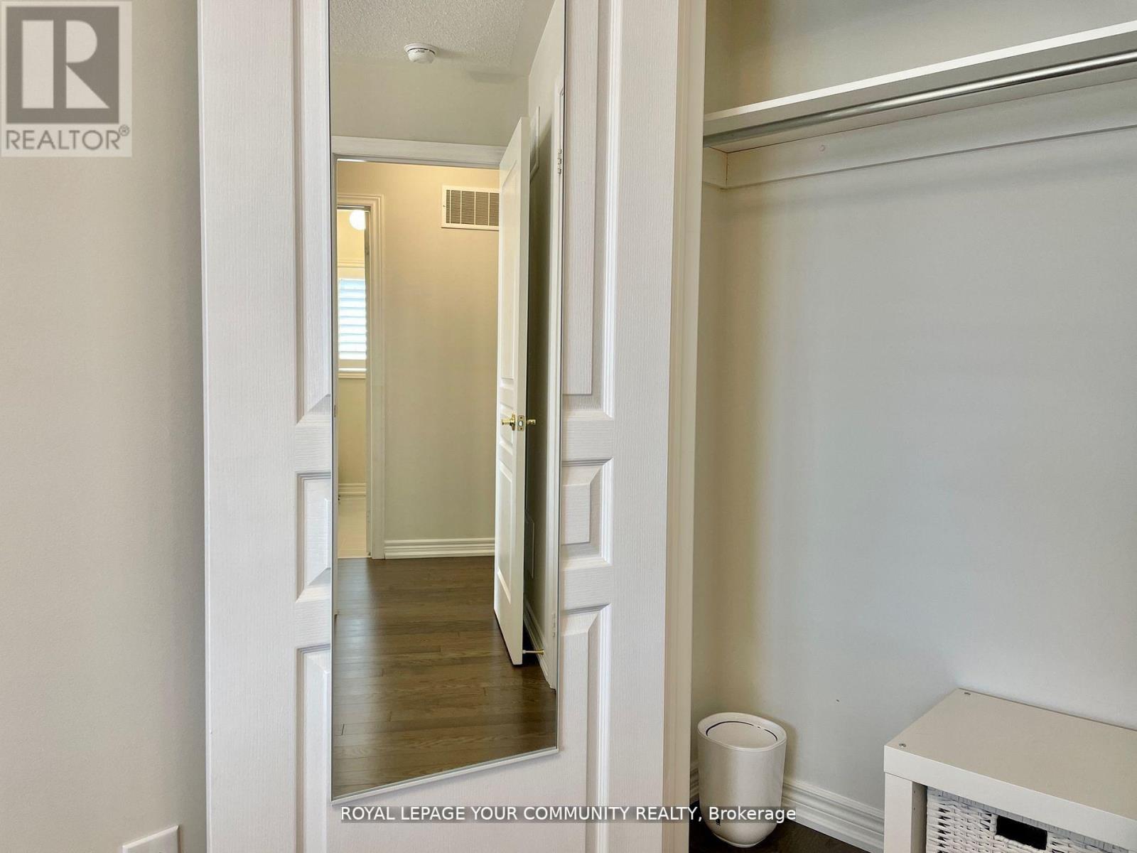 101 Thornbush Boulevard, Brampton, Ontario  L7A 4J9 - Photo 14 - W12687626