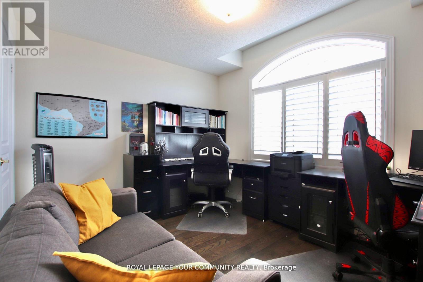 101 Thornbush Boulevard, Brampton, Ontario  L7A 4J9 - Photo 16 - W12687626