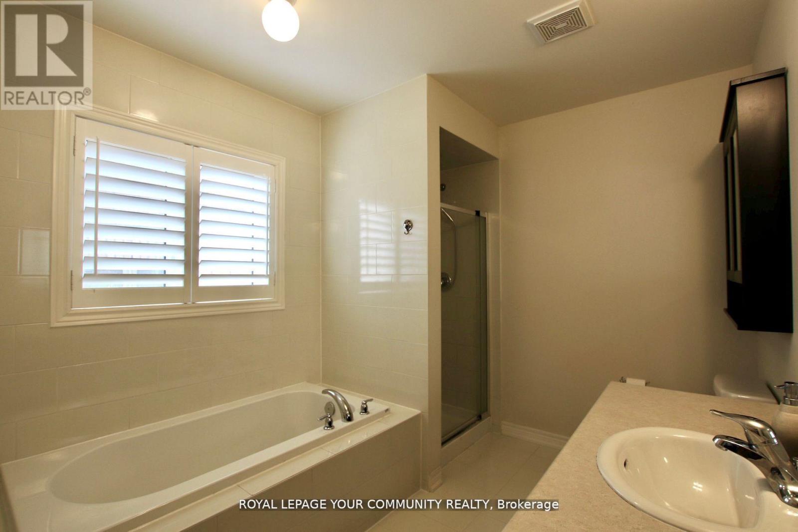 101 Thornbush Boulevard, Brampton, Ontario  L7A 4J9 - Photo 18 - W12687626