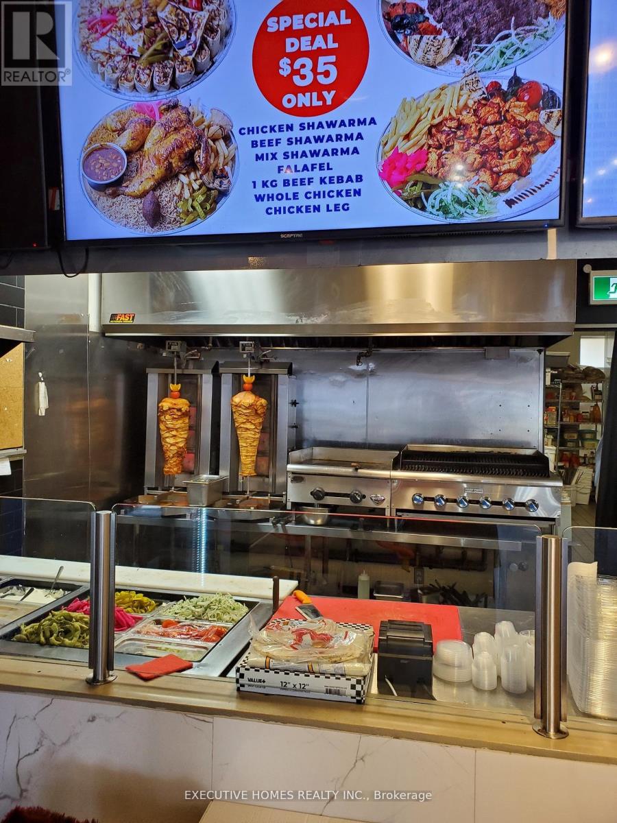 2 - 483 Dundas Street W, Oakville, Ontario  L6M 1L9 - Photo 13 - W12687650