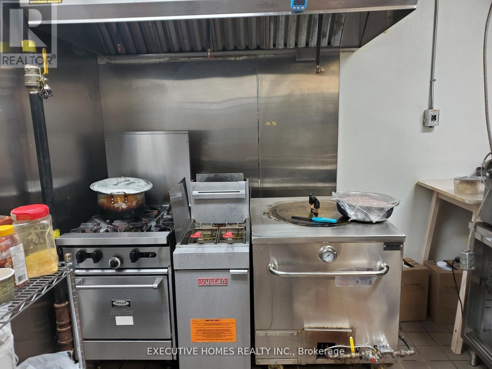 2 - 483 Dundas Street W, Oakville, Ontario  L6M 1L9 - Photo 14 - W12687650