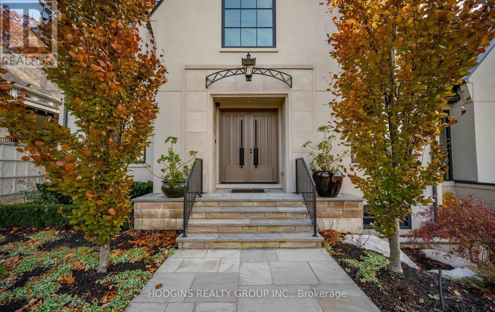 238 Mineola Road W, Mississauga, Ontario  L5G 2X4 - Photo 5 - W12687662