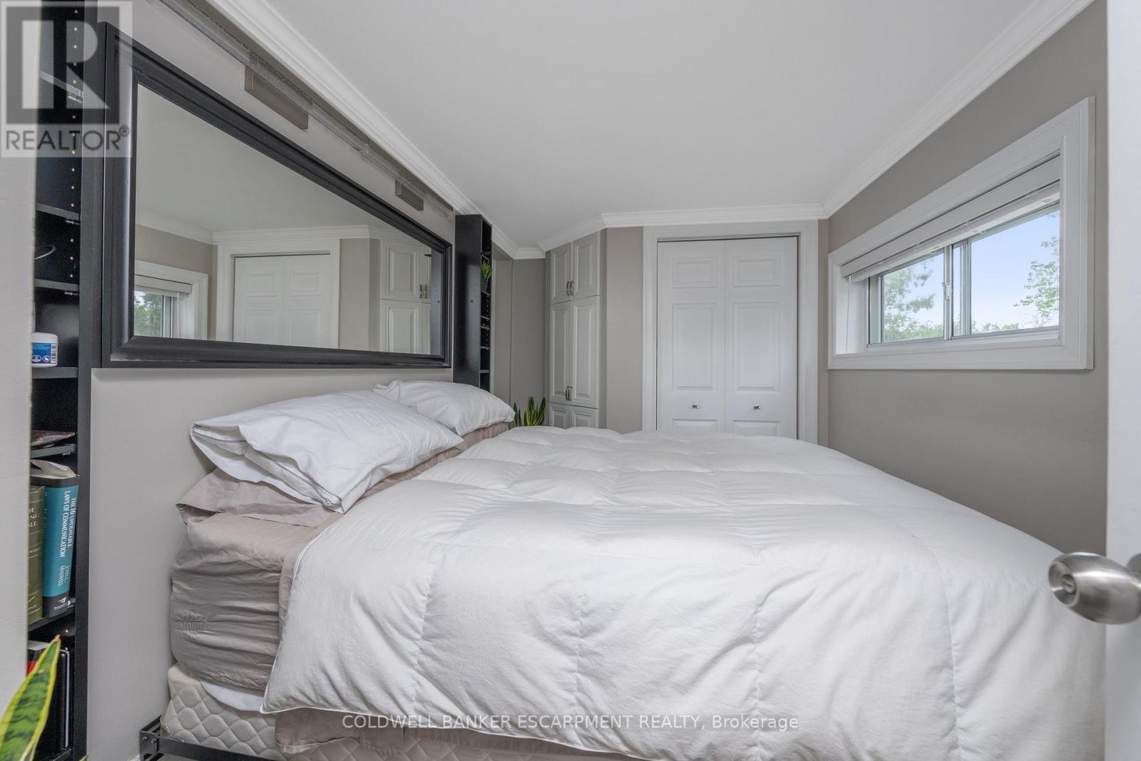 28 Main Street N, Halton Hills, Ontario  L7J 1W1 - Photo 17 - W12687664