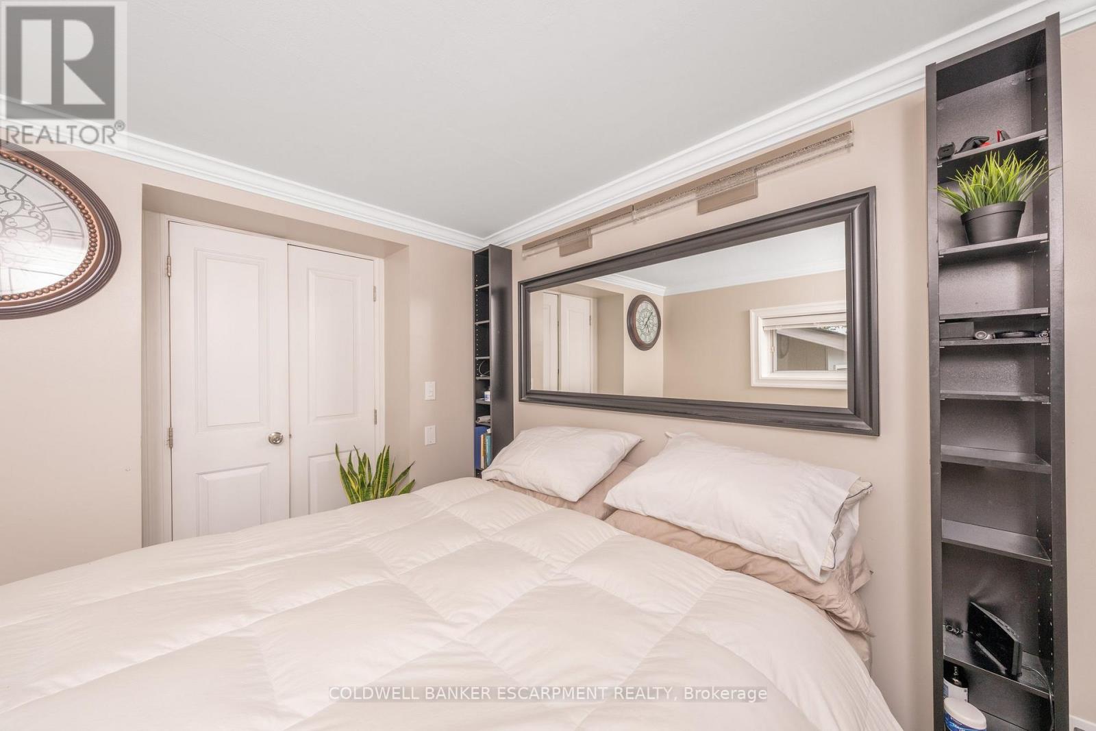 28 Main Street N, Halton Hills, Ontario  L7J 1W1 - Photo 19 - W12687664