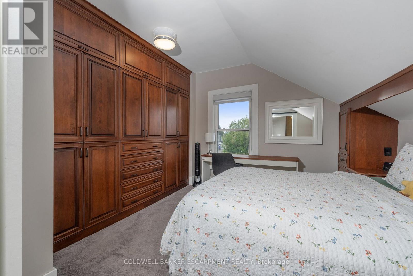 28 Main Street N, Halton Hills, Ontario  L7J 1W1 - Photo 32 - W12687664