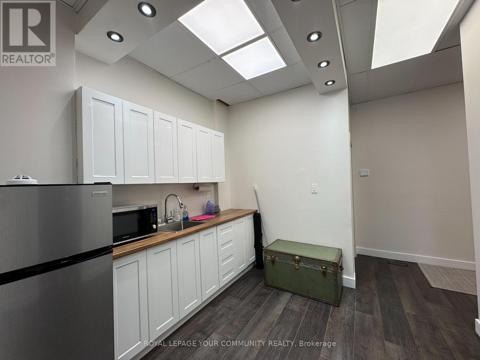 724 Lakeshore Road E, Mississauga, Ontario  L5G 1J6 - Photo 11 - W12687674