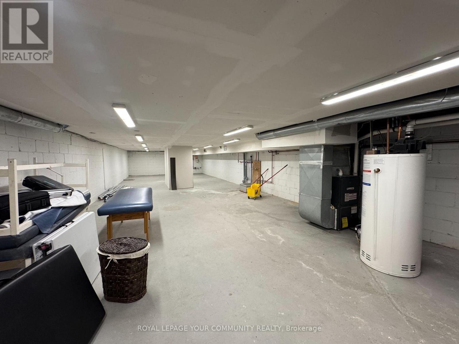 724 Lakeshore Road E, Mississauga, Ontario  L5G 1J6 - Photo 18 - W12687674