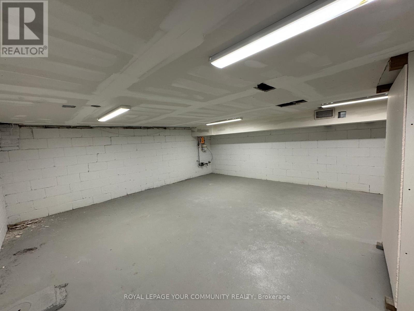 724 Lakeshore Road E, Mississauga, Ontario  L5G 1J6 - Photo 19 - W12687674