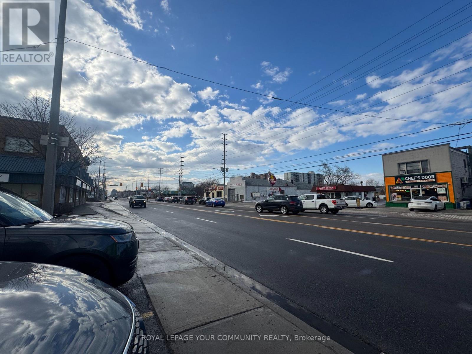 724 Lakeshore Road E, Mississauga, Ontario  L5G 1J6 - Photo 2 - W12687674