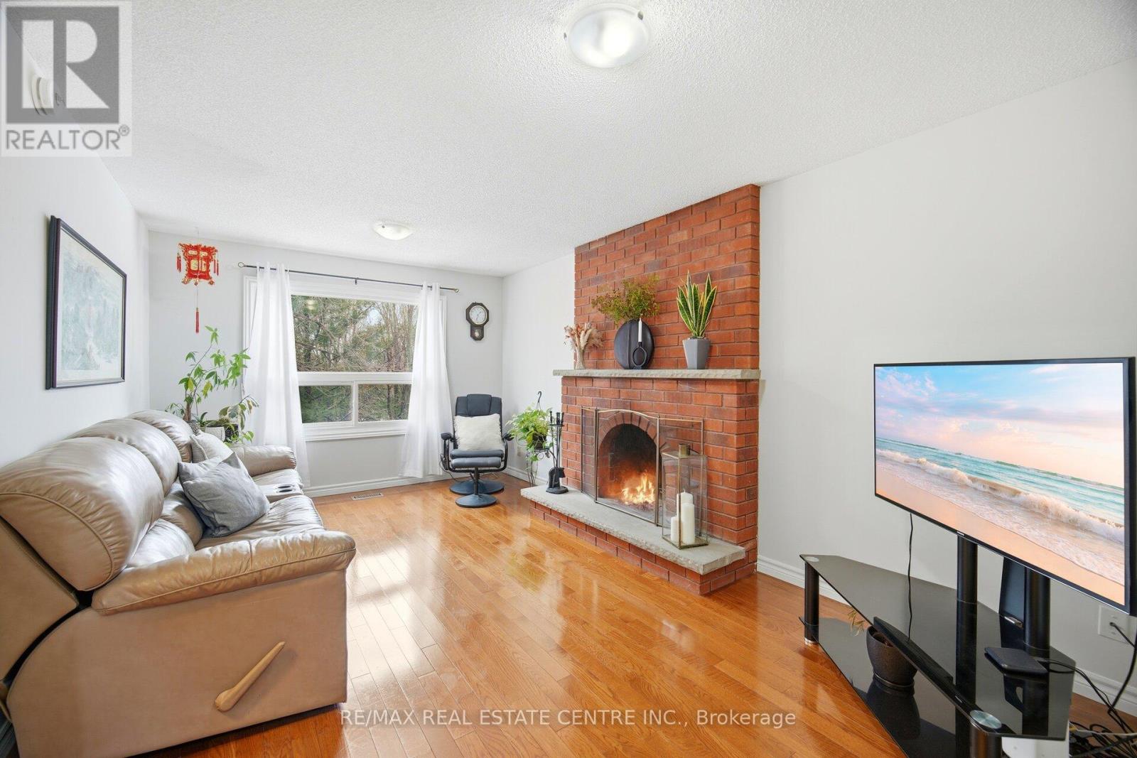 61 Sunforest Drive, Brampton, Ontario  L6Z 2W7 - Photo 15 - W12687684