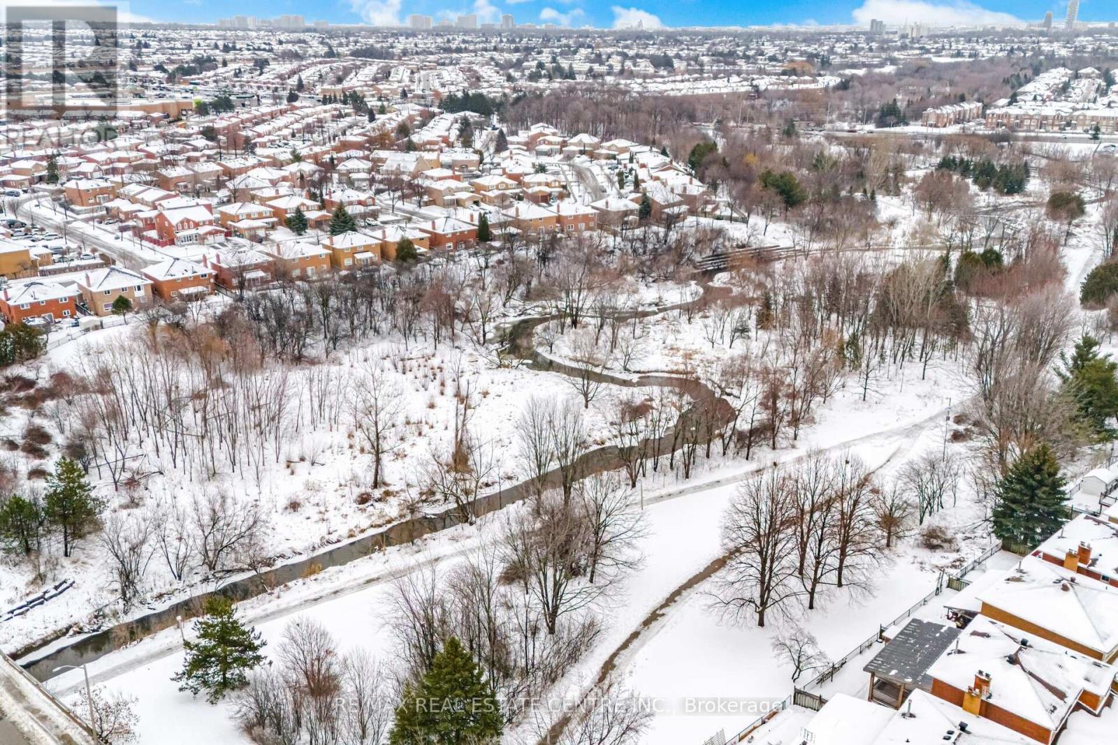 61 Sunforest Drive, Brampton, Ontario  L6Z 2W7 - Photo 45 - W12687684