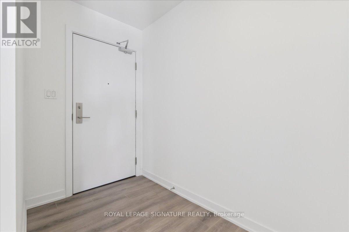 701 - 2433 Dufferin Street, Toronto, Ontario  M6E 3T3 - Photo 11 - W12687692