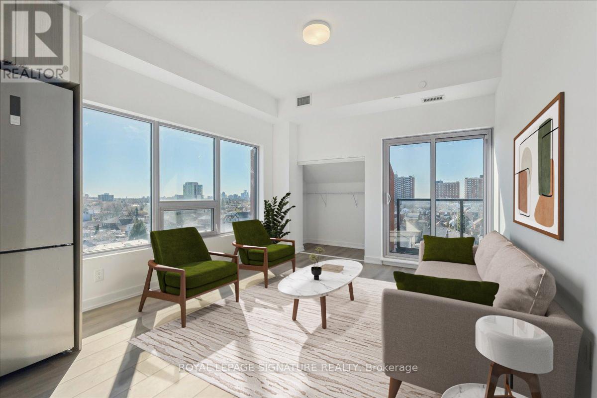 701 - 2433 Dufferin Street, Toronto, Ontario  M6E 3T3 - Photo 2 - W12687692