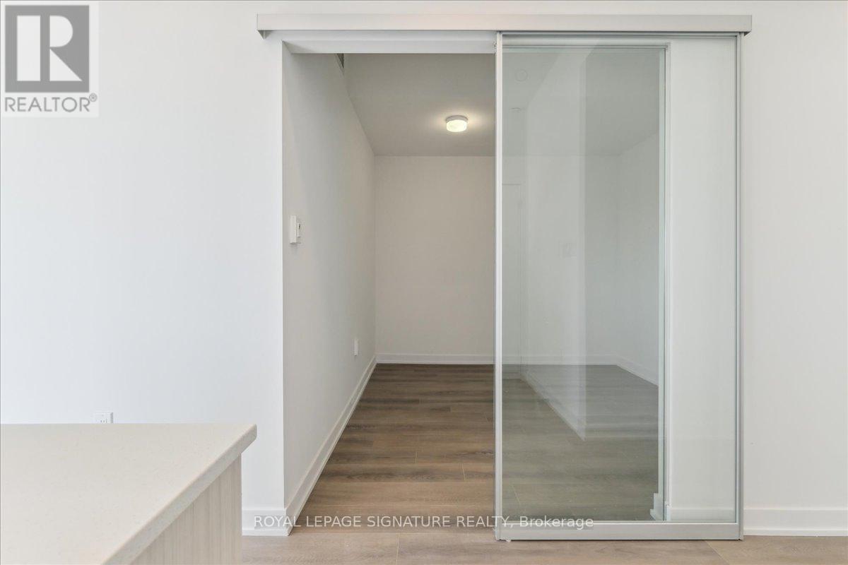 701 - 2433 Dufferin Street, Toronto, Ontario  M6E 3T3 - Photo 33 - W12687692