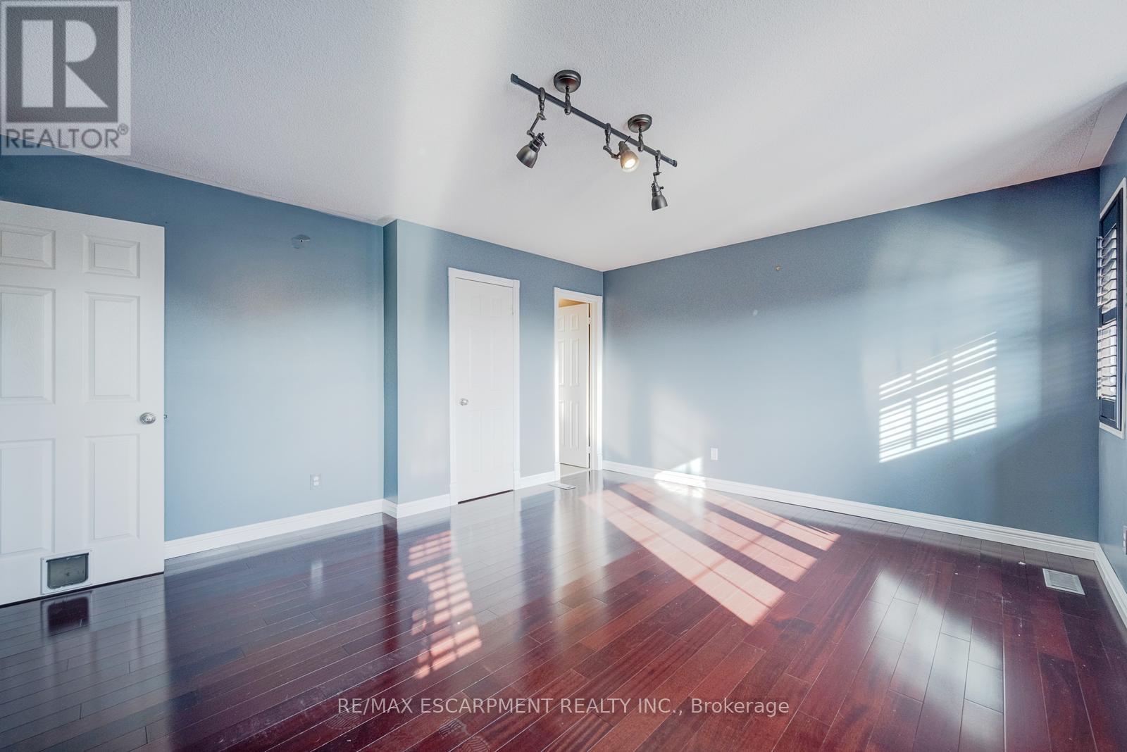 69 Stillman Drive, Brampton, Ontario  L6X 0T1 - Photo 27 - W12687698