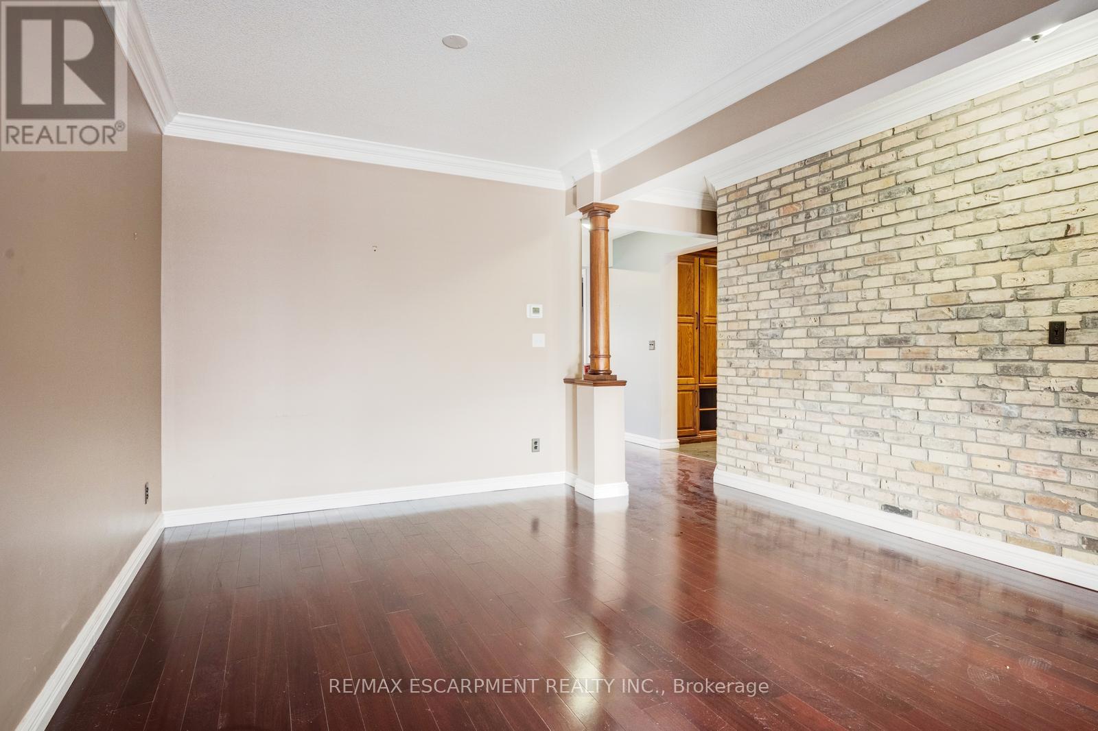 69 Stillman Drive, Brampton, Ontario  L6X 0T1 - Photo 6 - W12687698