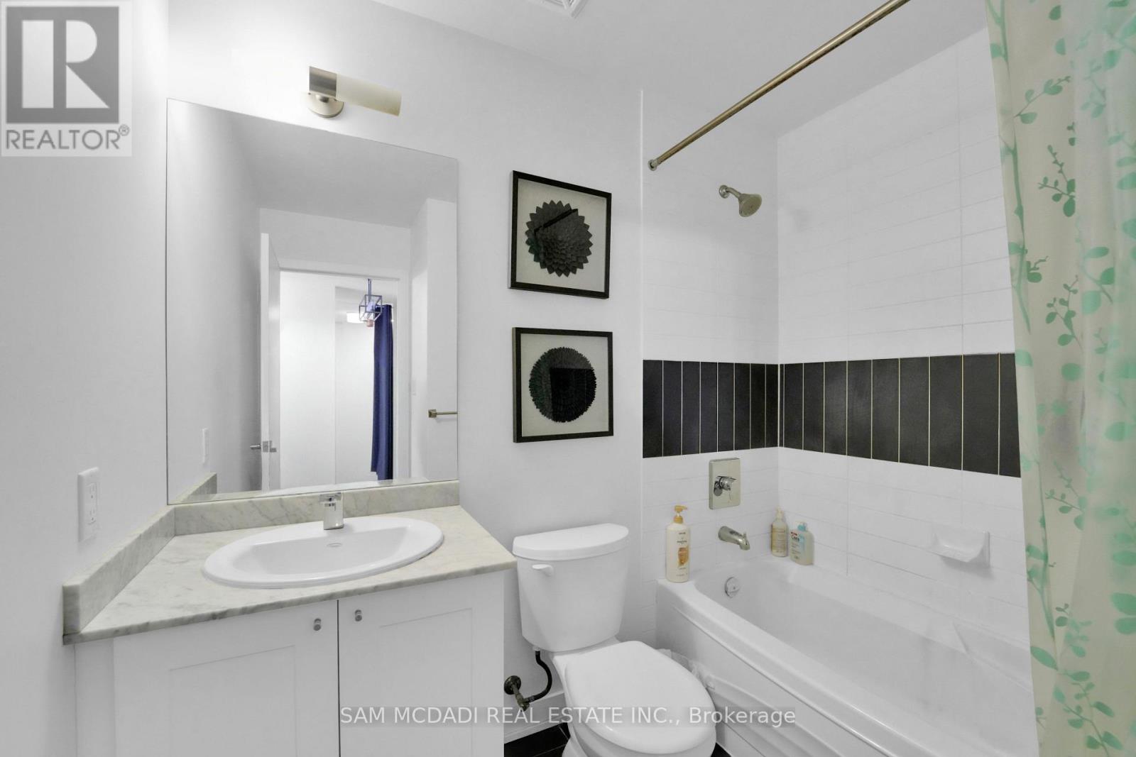 202 - 4070 Confederation Parkway, Mississauga, Ontario  L5B 0E9 - Photo 11 - W12687710