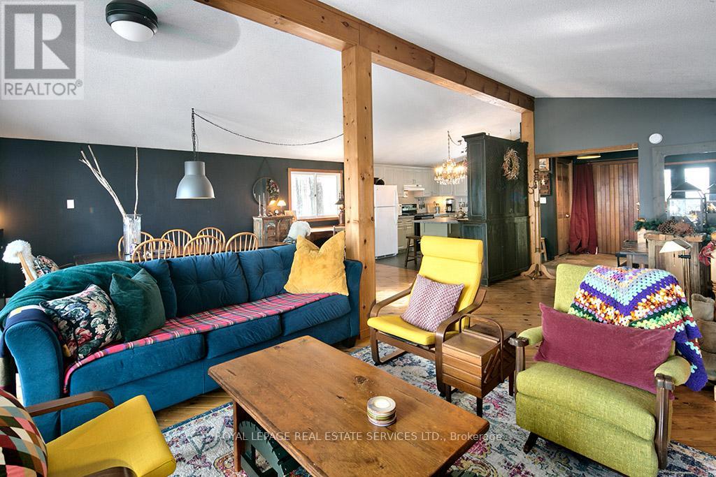 157 Bowles Bluff Road, Grey Highlands, Ontario  N0C 1H0 - Photo 10 - X12687378