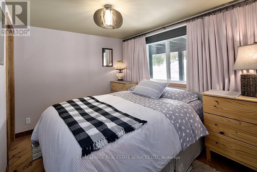 157 Bowles Bluff Road, Grey Highlands, Ontario  N0C 1H0 - Photo 32 - X12687378