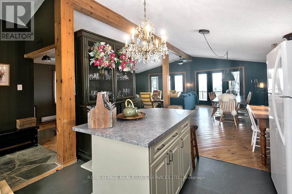 157 Bowles Bluff Road, Grey Highlands, Ontario  N0C 1H0 - Photo 16 - X12687378