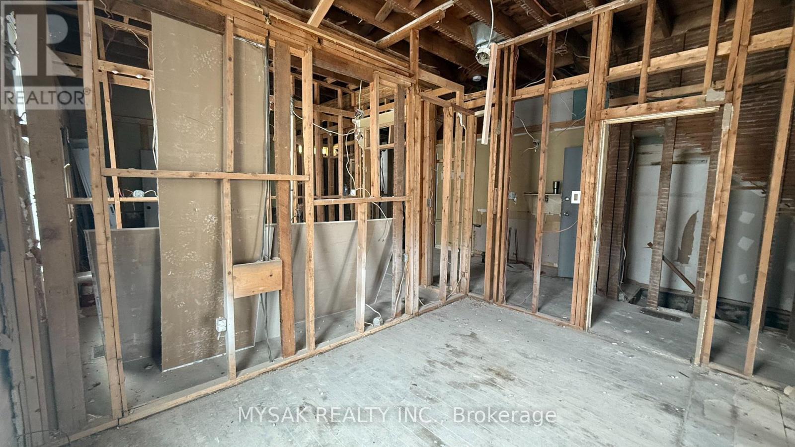 514-516 Aylmer Street N, Peterborough, Ontario  K9H 3W5 - Photo 8 - X12687566