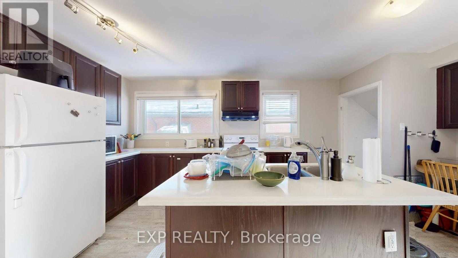 26 Ramsey Crescent, Hamilton, Ontario  L8S 2N2 - Photo 10 - X12687590