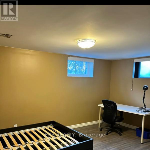 26 Ramsey Crescent, Hamilton, Ontario  L8S 2N2 - Photo 20 - X12687590