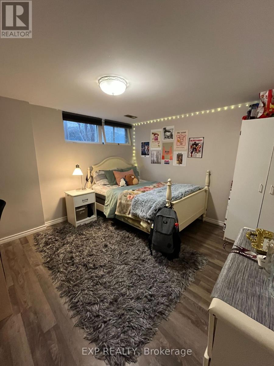 26 Ramsey Crescent, Hamilton, Ontario  L8S 2N2 - Photo 21 - X12687590