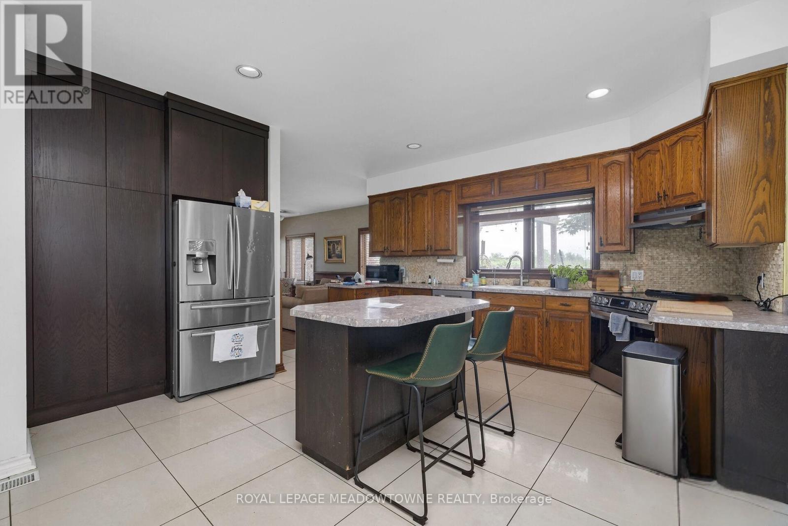 692 5 Concession W, Hamilton, Ontario  L9H 5E2 - Photo 9 - X12687594