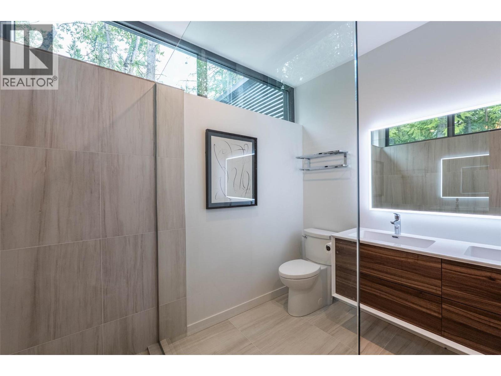 183-191 Kootenay Lake Road, Procter, British Columbia V1L 0B6 - Photo 33 - 10359768