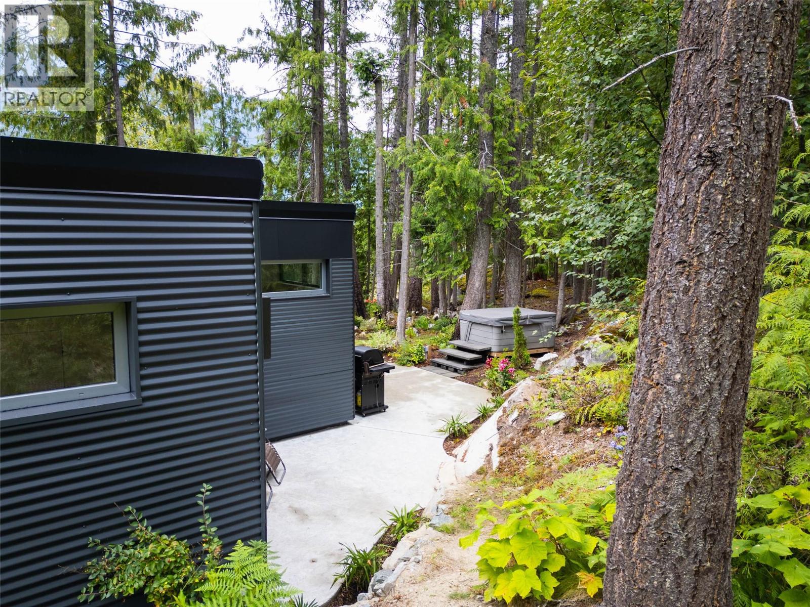 183-191 Kootenay Lake Road, Procter, British Columbia V1L 0B6 - Photo 76 - 10359768